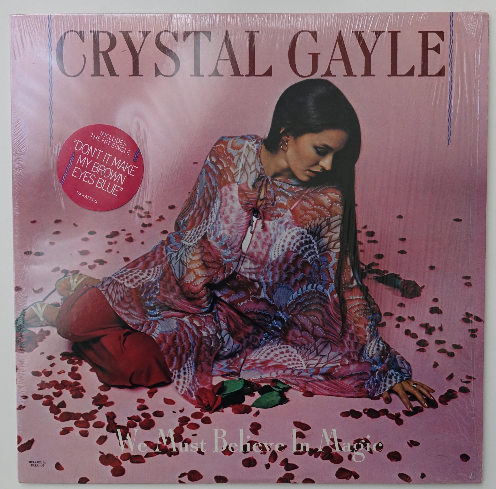 UNI002: Crystal Gayle - We Must Believe In Magic